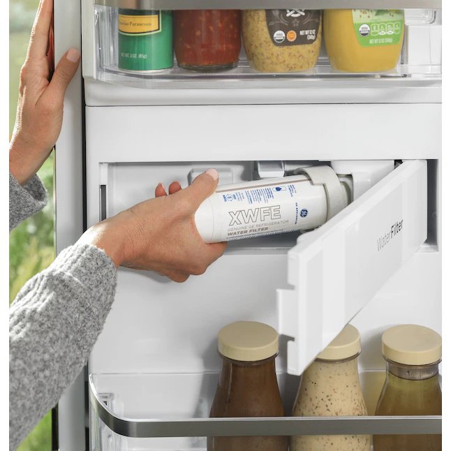 GE 6-Month Twist-in Refrigerator Water Filter