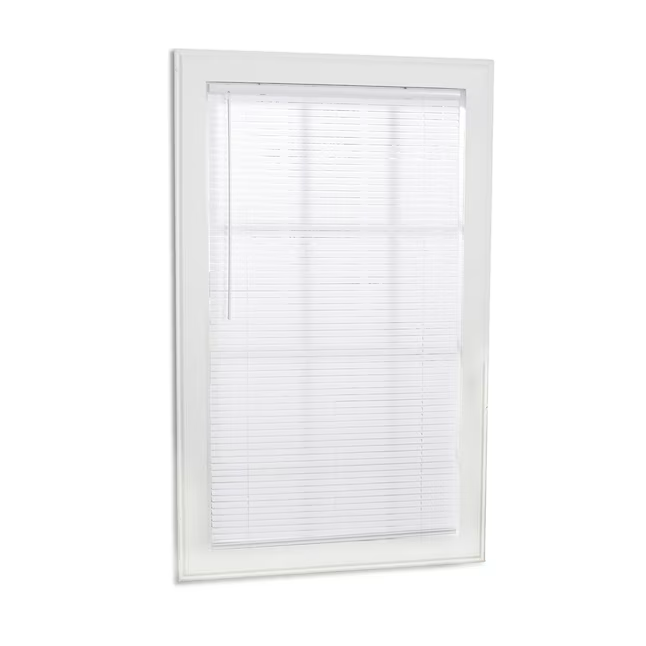 Project Source Light Filtering 1-in Slat Width 23-in x 64-in Cordless White Vinyl Light Filtering Mini-blinds