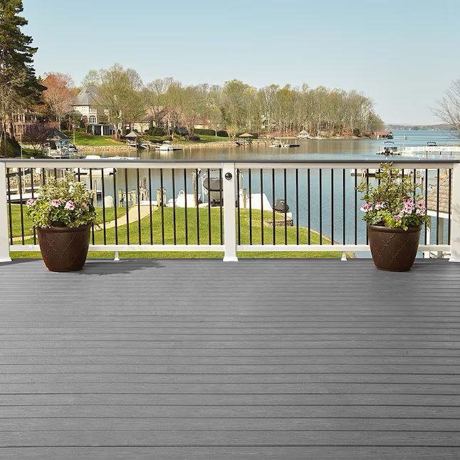 Trex Enhance Basics Tabla para terraza compuesta ranurada de concha de almeja de 12 pies