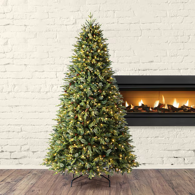 Holiday Living Hayden Pine Pre-lit Christmas Tree - Thumbnail 4