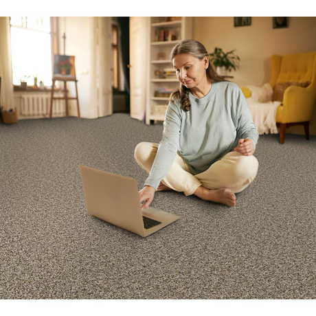 STAINMASTER Welcome Retreat III Summer Straw Brown 68.3-oz sq yard Polyester Textured Indoor Carpet