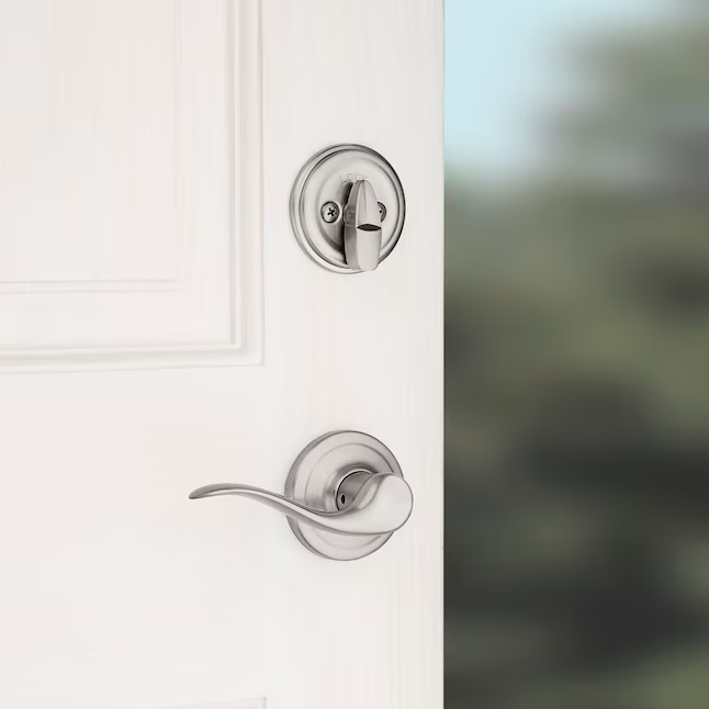 Kwikset Signature Series Shelburne Satin Nickel Single-Cylinder Deadbolt Keyed Entry Door Handleset with Tustin Lever and Smartkey